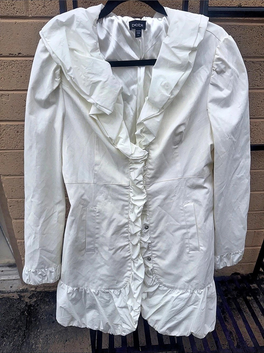 Bebe White Ruffle Jacket Size Large Like New